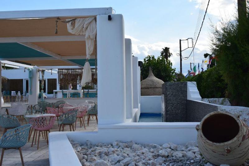Marzi Beach And Bungalows Hotel Kokkónion Buitenkant foto