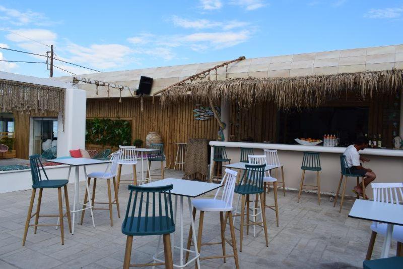 Marzi Beach And Bungalows Hotel Kokkónion Buitenkant foto
