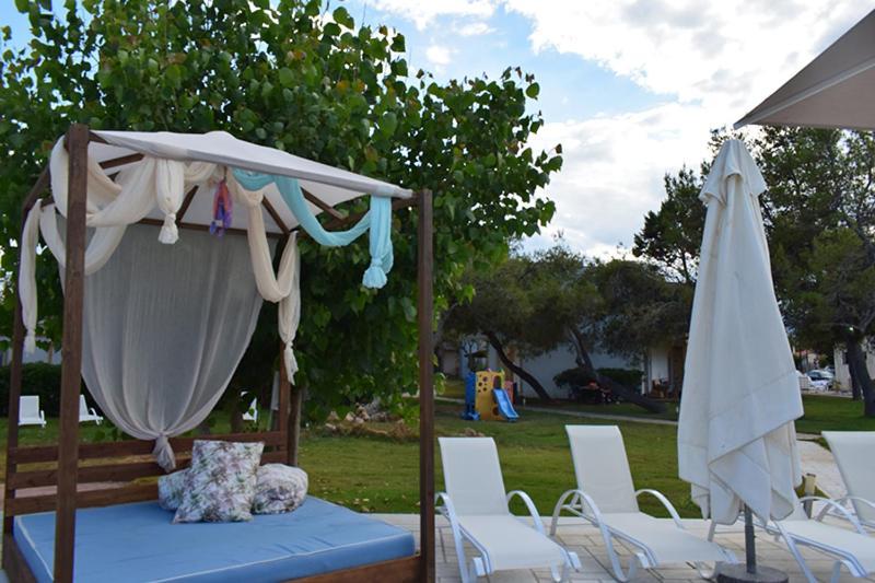 Marzi Beach And Bungalows Hotel Kokkónion Buitenkant foto